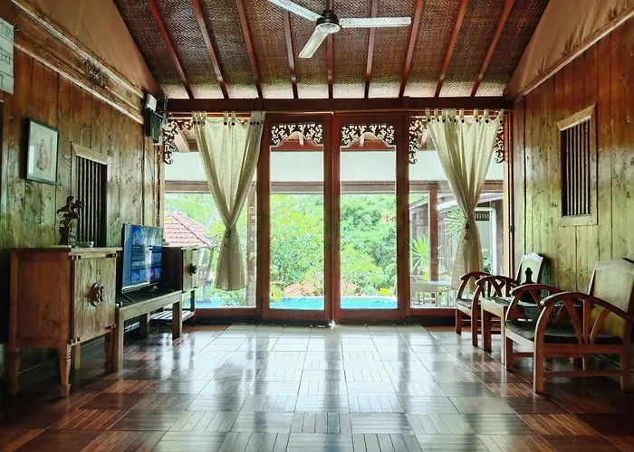 Malathi Authentic Joglo House - Garden Pool View ヴィラ ウブド